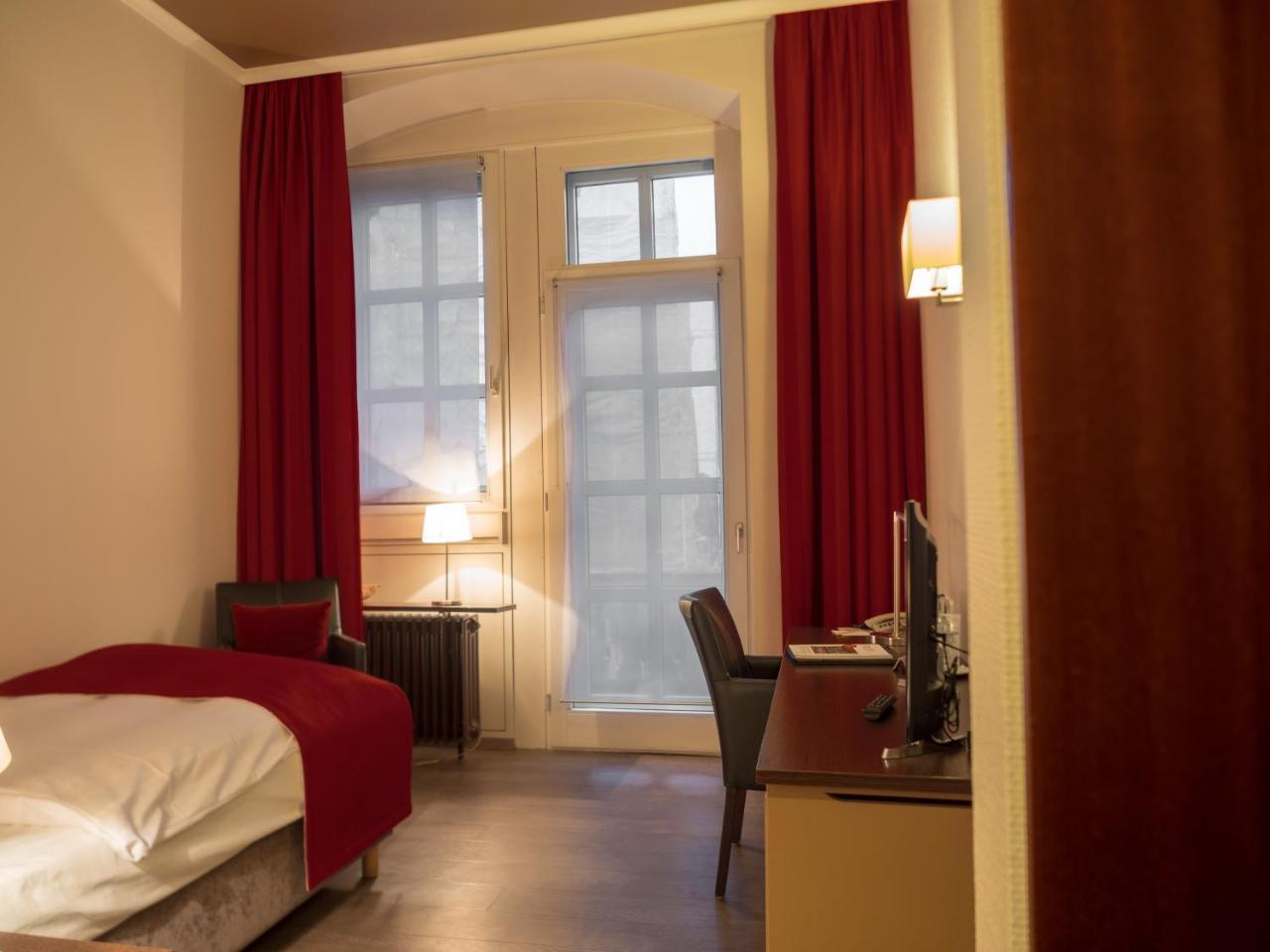 Hotel Lippischer Hof Detmold Exterior photo